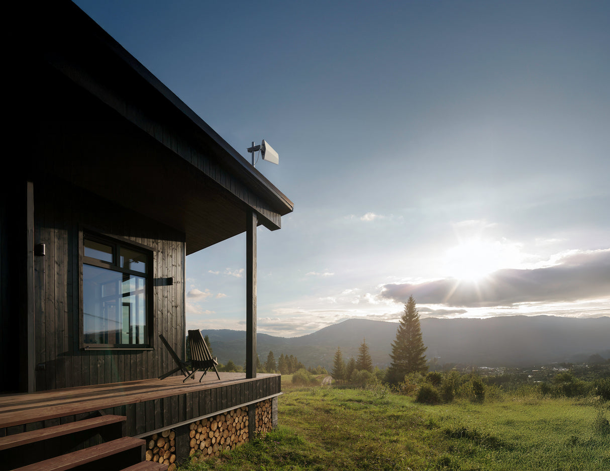 weBoost Cabin Signal Booster 472059