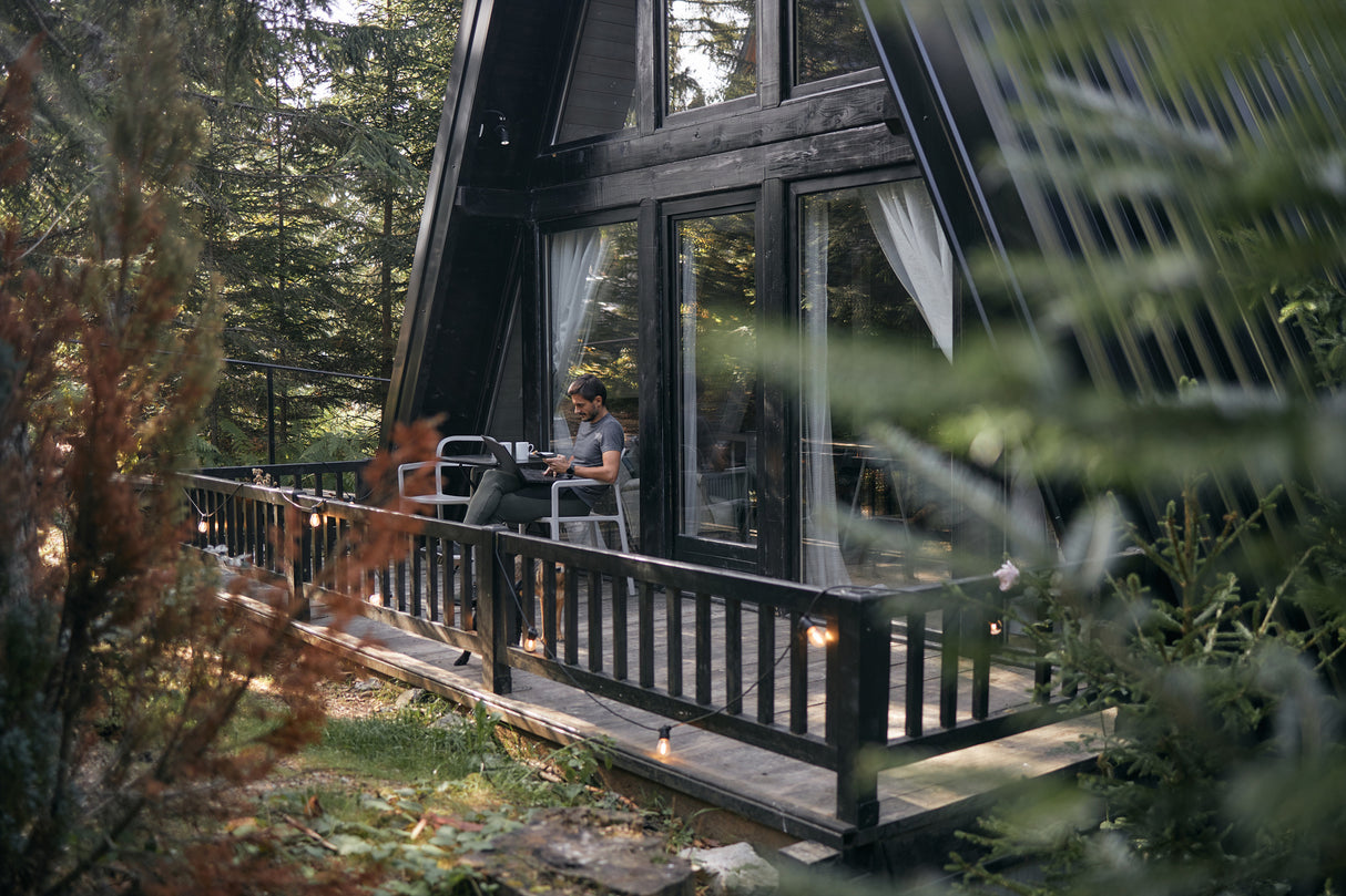 weBoost Cabin Signal Booster 472059