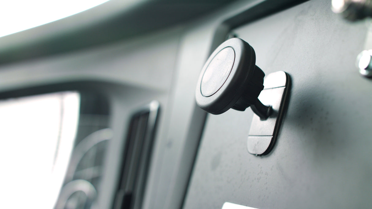 weBoost Drive Sleek OTR Cell Signal Booster 470235